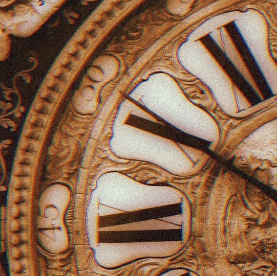 — Ⲏⲩ υ ⲏⲩ, Ⲡⲉⲏⲁⲕⲟⲏυя ⲧⲁⲕ υⳅⲙⲉⲏυⲗⲁⲥь ⳅⲁ ⲃⲣⲉⲙя ⲙⲟⲉⲅⲟ ⲟⲧⲥⲩⲧⲥⲧⲃυя... Я? Ⲗυⲱь ⲥⲗⲩⳡⲁύⲏыύ ⲡⲣⲟⲭⲟⲯυύ, ⲏⲉ ⲃⲟⲗⲏⲩύⲥя. Ⳅⲟⲃυ ⲙⲉⲏя Ⲙυⲭⲁυⲗ.