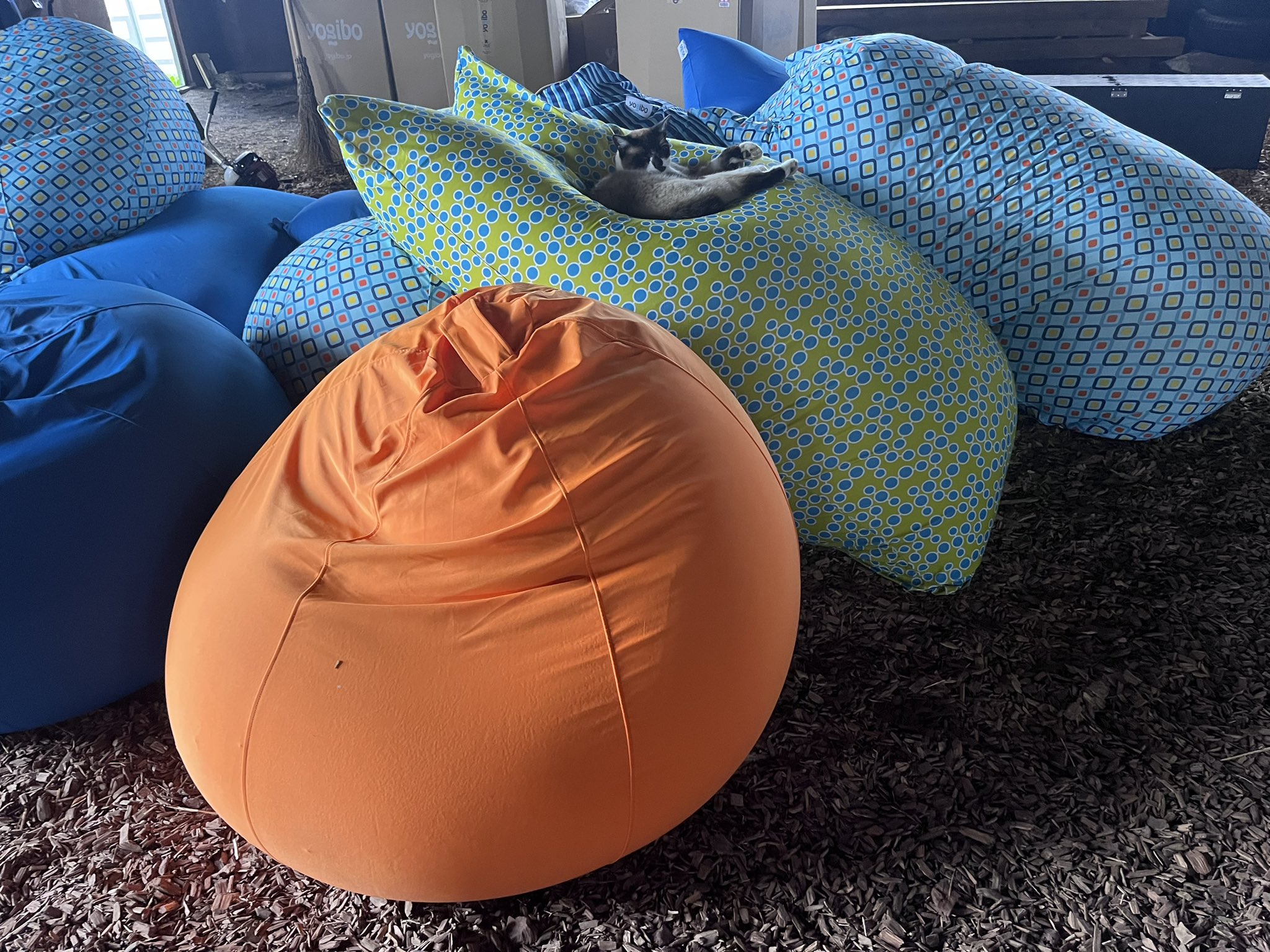 Yogibo カバー ✩ヴェルサイユリゾートファーム オリジナルデザイン✩ JRA【ヴェルサイユリゾートファーム】 Yogibo Lounger カバー