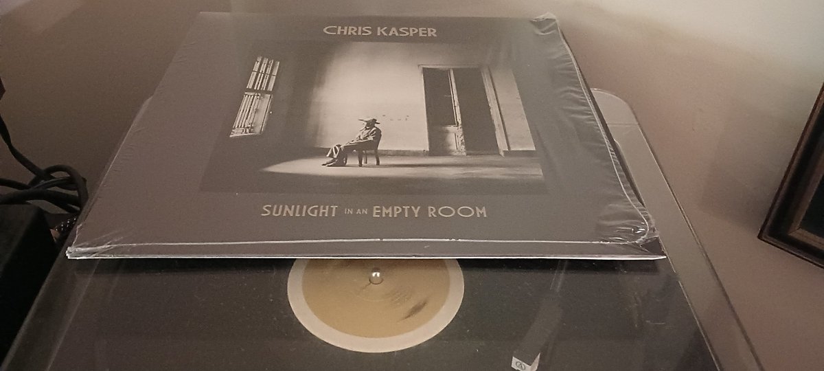 qofdball's tweet photo. 🎶 Chris Kasper - Sunlight in an Empty Room (2024 royal potato family) #dbMusic https://t.co/wER3JGr7PX