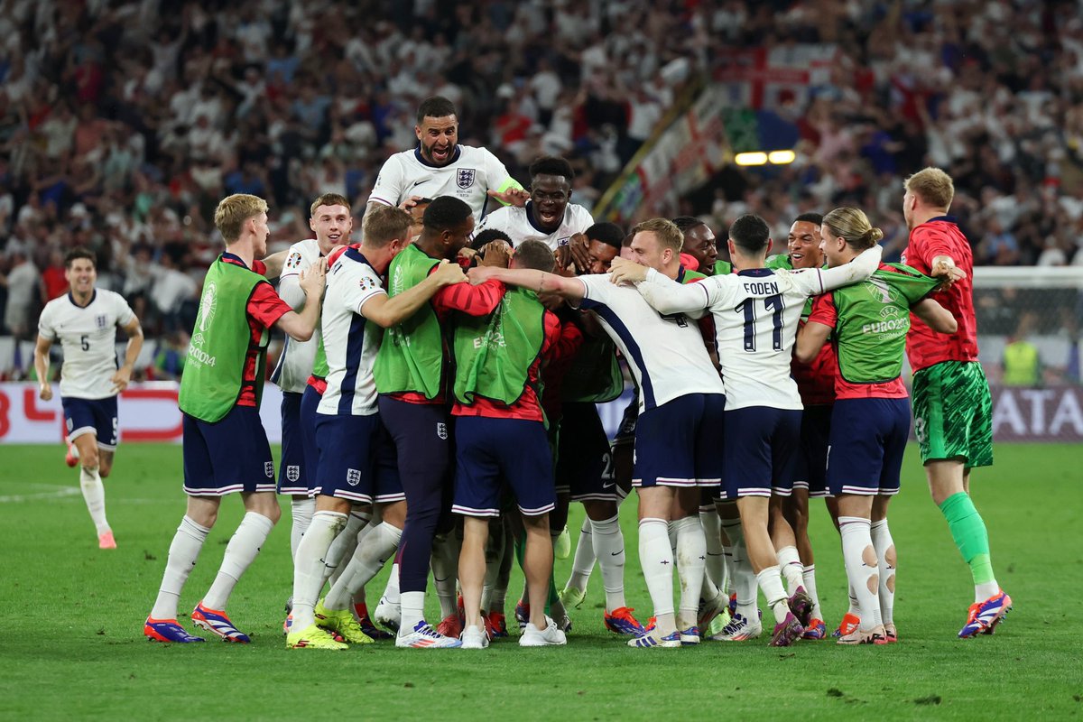 PhilFoden's tweet photo. One more to go 🫡 

Fans were class! Bring on Sunday 💪🏻🏴󠁧󠁢󠁥󠁮󠁧󠁿 https://t.co/V39LPtNXup