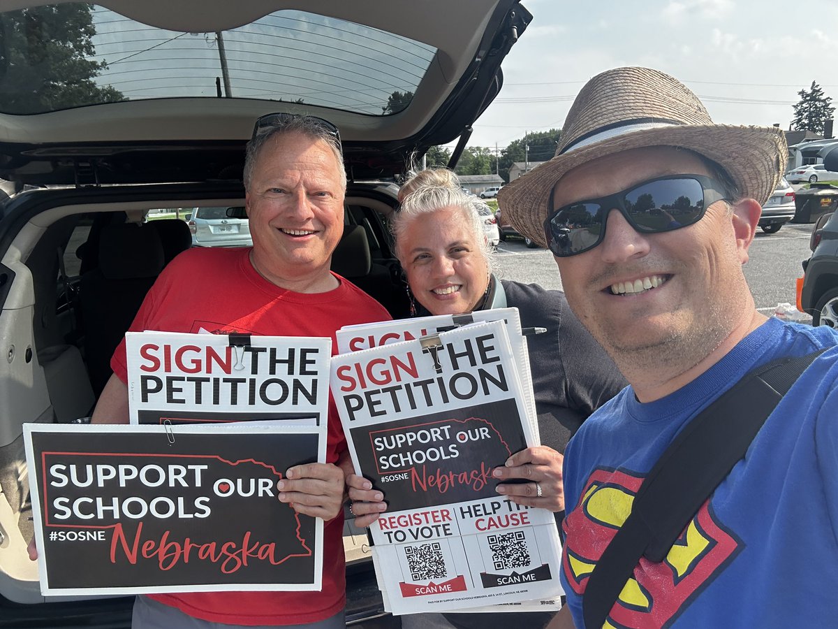 cgeo91teacher's tweet photo. Come see us to @SOSNebraska, Papio Farmers Market. LAST WEEK! #cantstopwontstop #SOSNE #letNEvote https://t.co/XMhgh4MkSE