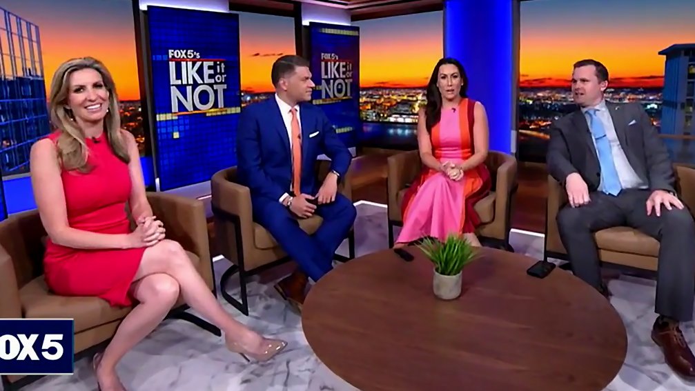 Morgan_Cody_1's tweet photo. @fox5dc @fox5lion #weatherornot with @caitlinrothfox5 @Lokay @MarinaMarraco @MikeTFox5 https://t.co/usxQ0DH5eZ