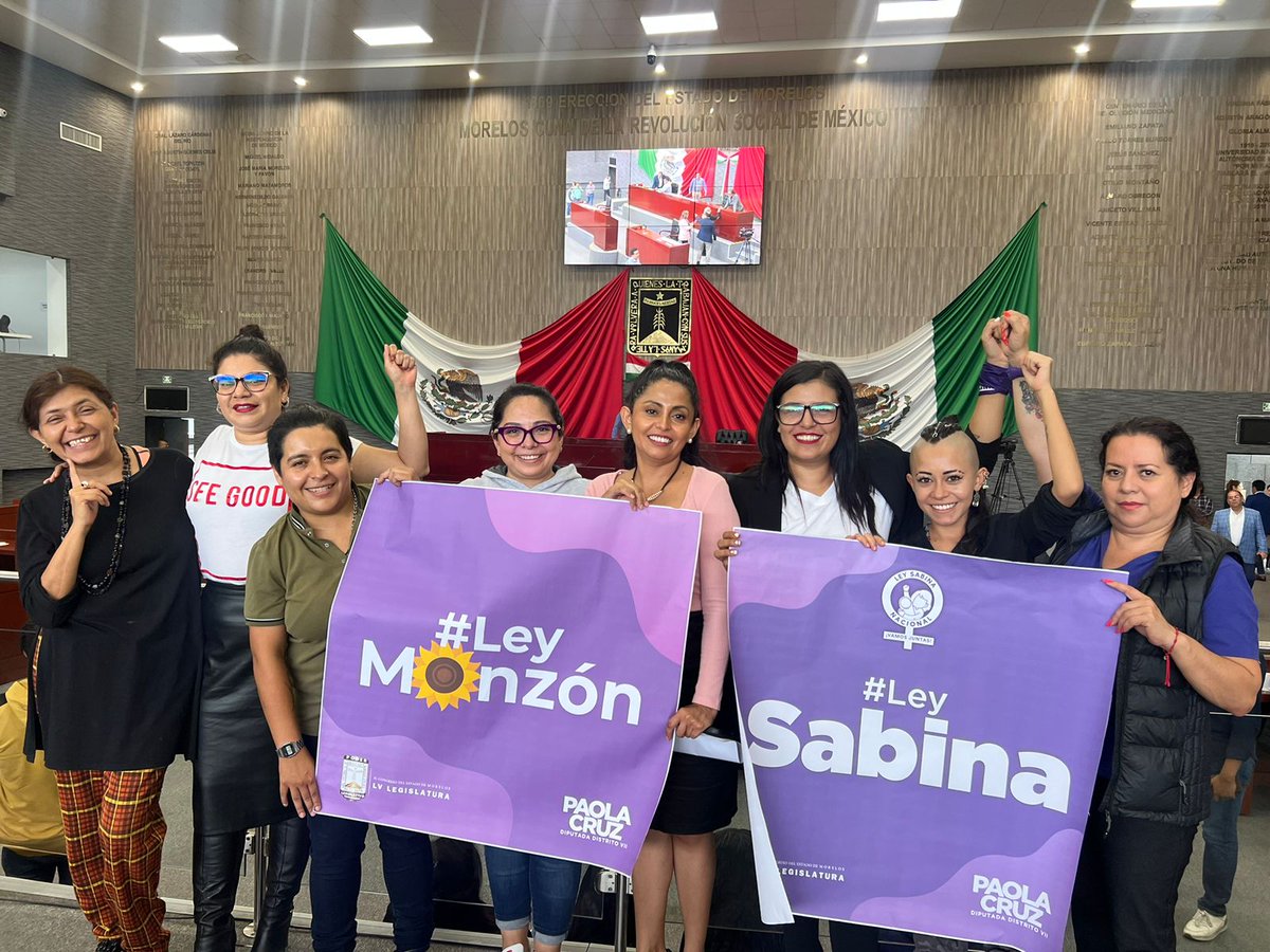 DianaLuzVa's tweet photo. Este miércoles el Congreso de #Morelos aprobó #LeySabina y #LeyMonzón. Estamos felices!!! Faltan 15 estados más que creen sus registros estatales de #DeudoresAlimentarios 
#PagaLaPensión
#DeudoresAlTendedero
Gracias a @LasdeVioleta y a @Pafeh por todo su activismo 💜 https://t.co/S27G8062as