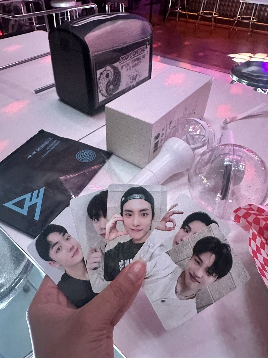 준의초이스 tweet media