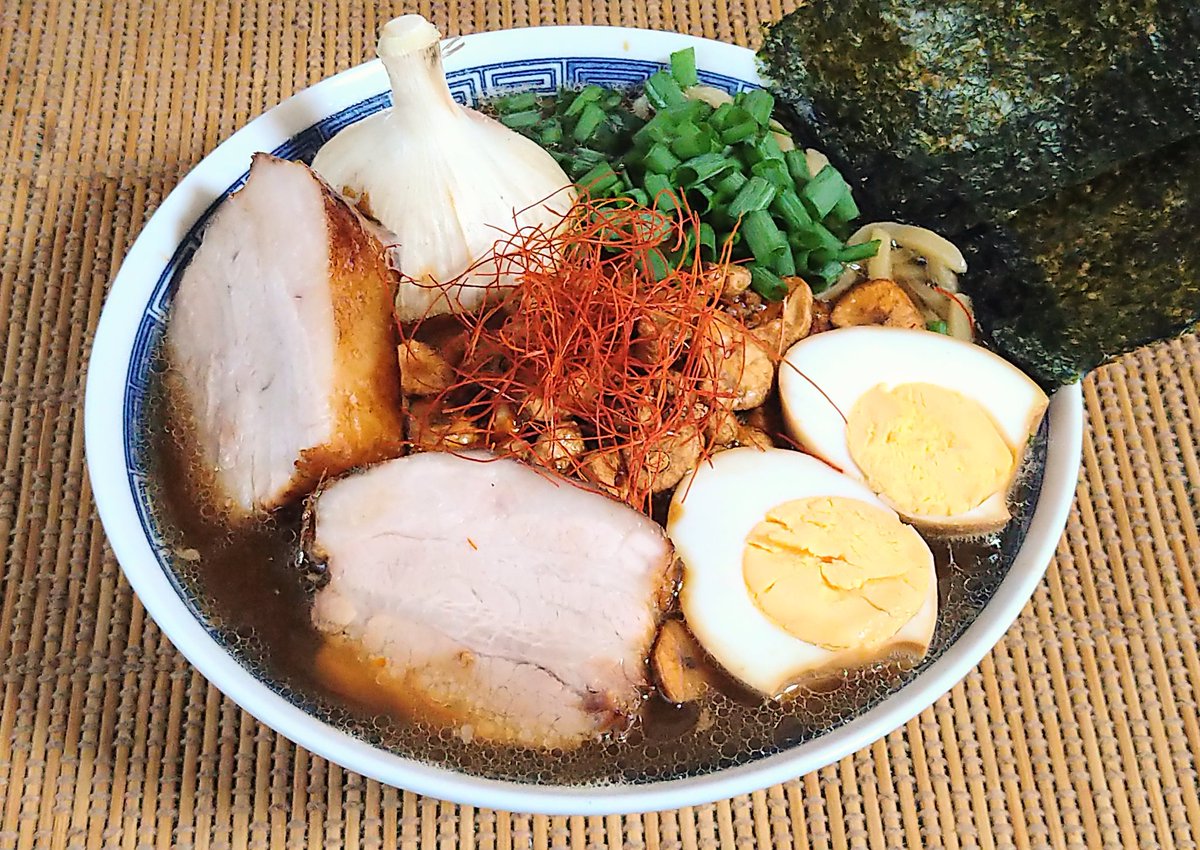 ラーメンな日らしいので再掲。( ˘⊖˘)