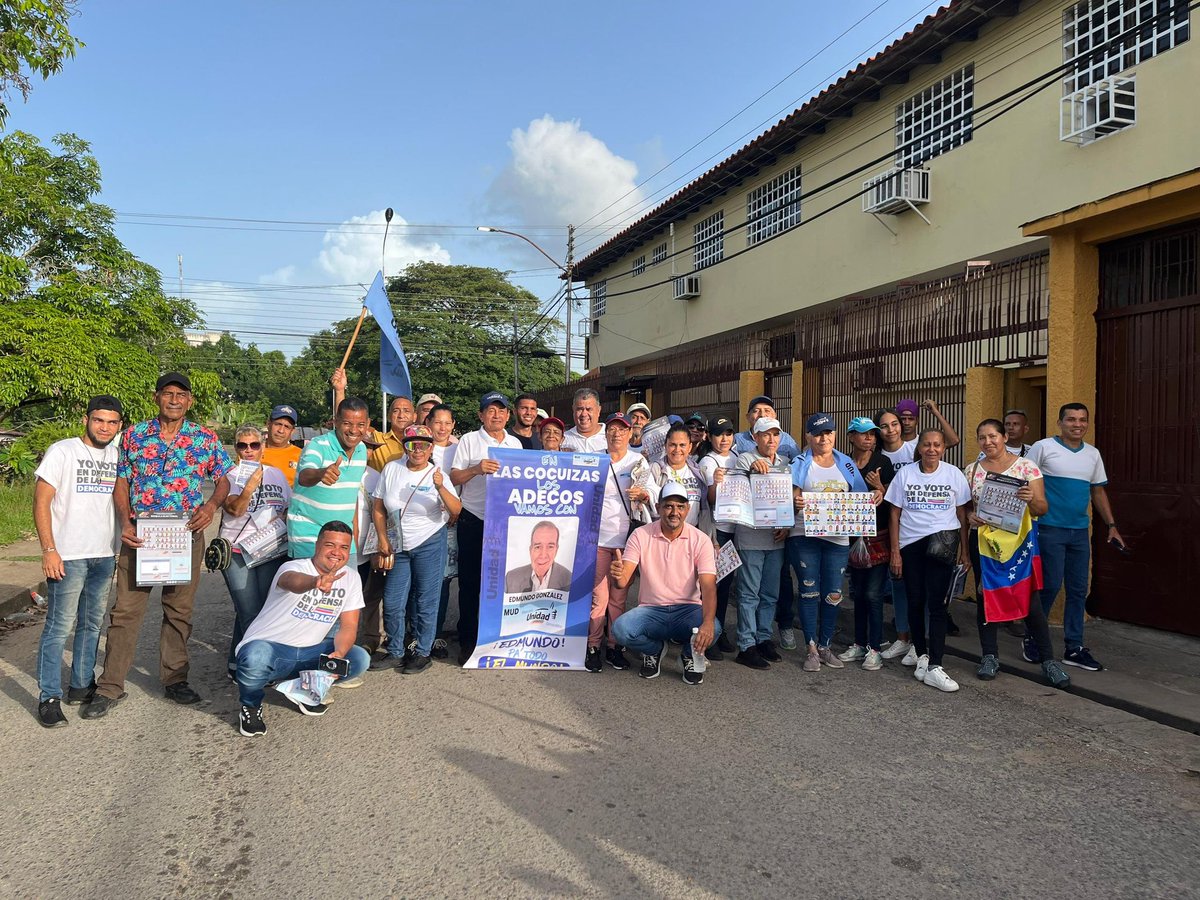 #10JUL | Recorrido en los cortijos de la parroquia las Cocuizas con los miembros del CES, CEM <a href="/hectorchinom/">Hector "Chino" Maita</a> y dirigentes.
Comprometidos con nuestra gente y por lograr un país libre. Salgamos todos a votar por el futuro de Venezuela con <a href="/EdmundoGU/">Edmundo González</a> Presidente🇻🇪