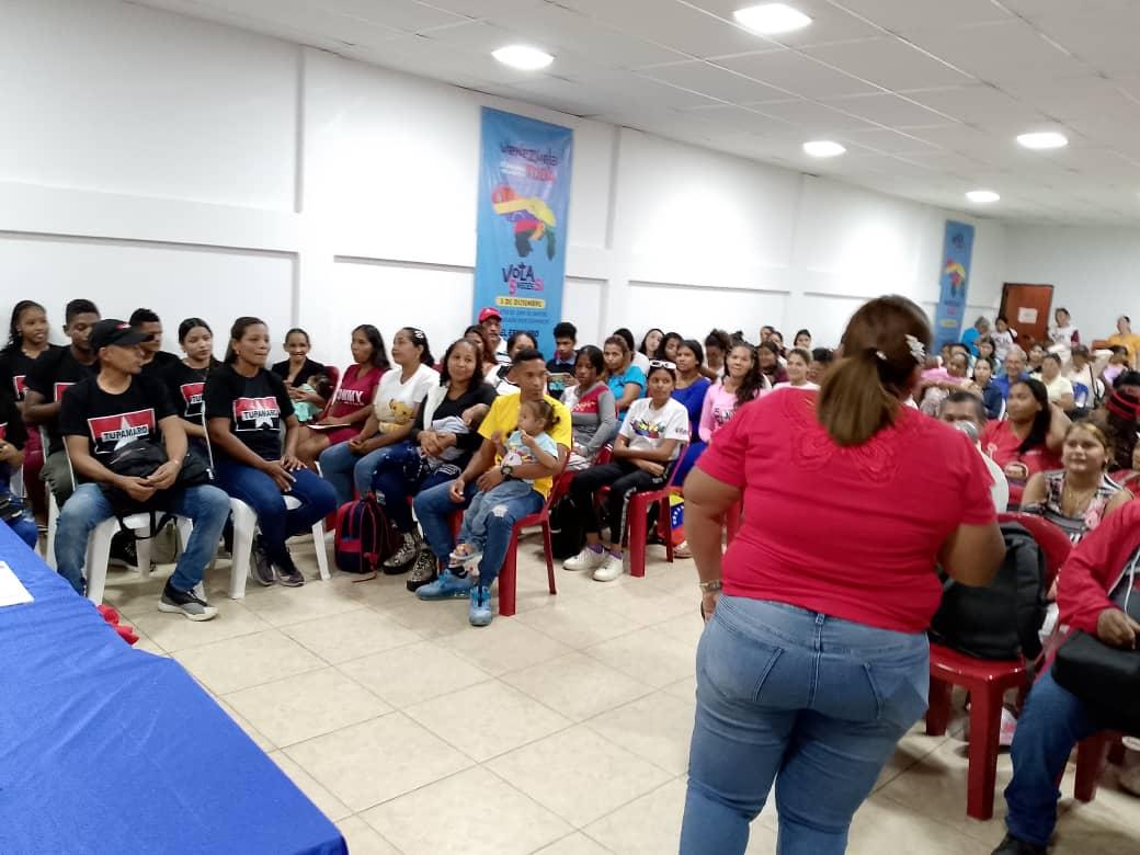 #VotaTupamaro

<a href="/TupamaroMRT_/">Movimiento Revolucionario TUPAMARO Vzla.</a> del Mpio. <a href="/AebMrt/">AebMRT</a> del Edo. <a href="/Sucre_MRT/">Sucre_MRT</a> dice presente en Encuentro de los MOVIMIENTOS Sociales y el Gran Polo Patriótico Simón Bolívar Rumbo al #28J

Estamos Apoyando a #Nicolas

#YoVotoTupamaro
#TupamaroConNico
<a href="/NicolasMaduro/">Nicolás Maduro</a>
#PoesíaMundialEnVenezuela