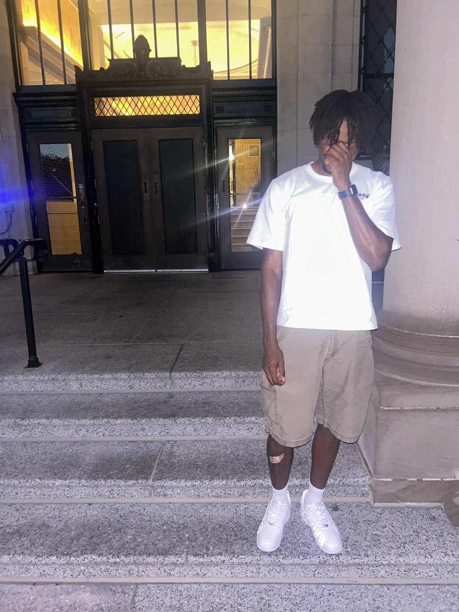 Dullahsarchives's tweet photo. Ig seen em first 😉 https://t.co/8yzqDz8rvN