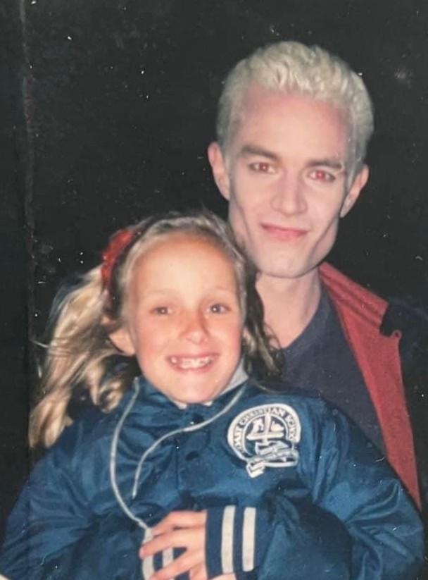 MichaelLeoBatty's tweet photo. @JamesMarstersOf this is a picture of you and the girl who is now my wife. She lived on the street where you guys filmed Buffy and went to "Sunnydale High". I'm experiencing Buffy for the first time with her and you and Angel are neck and neck for my favorite character. Cheers! https://t.co/ltgkZT4BJF