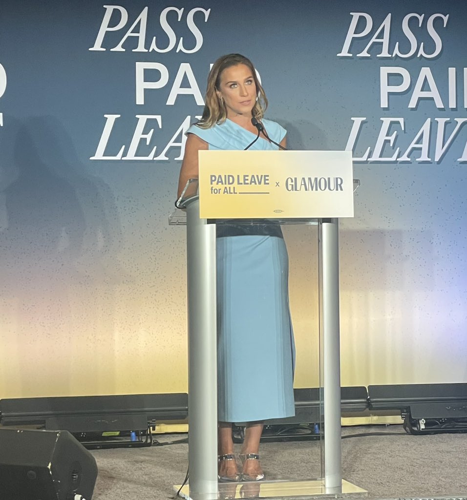 ToniGing's tweet photo. “There is a cost to not having paid leave…and our families are the ones paying it.” -@dhuckelbridge #PaidLeaveForAll #NoPaidLeaveCostMe 
@glamourmag @PaidLeaveforAll @bobbiebabyco https://t.co/dp38CONwYM
