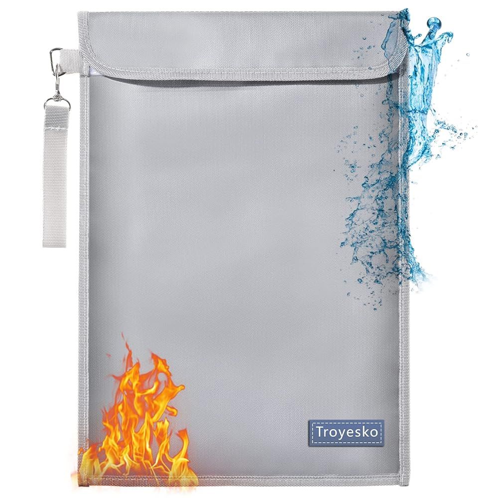 Fireproof Waterproof Money Bag for $11.50, reg $25.99!
-- Use Promo Code 50EEFB8P
fkd.sale/?l=https://amz…