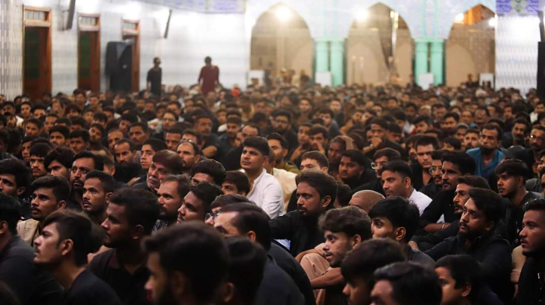 کراچی: امام بارگاہ انجمن حسینیہ ایرانیان (کھارادر)، عشرۂ محرم الحرام ۱۴۴۶ھ کی تیسری مجلسِ عزا سے خطاب۔۔۔ معروف عالمِ دین، بین الاقوامی شہرت یافتہ خطیب ہر دلعزیز شخصیت حجۃ الاسلام و المسلمین علامہ سید علی رضا رضوی دام ظلہ کی مجلسِ عزا میں شرکت۔

#SSHN #SyedAliRazaRizvi #Karachi