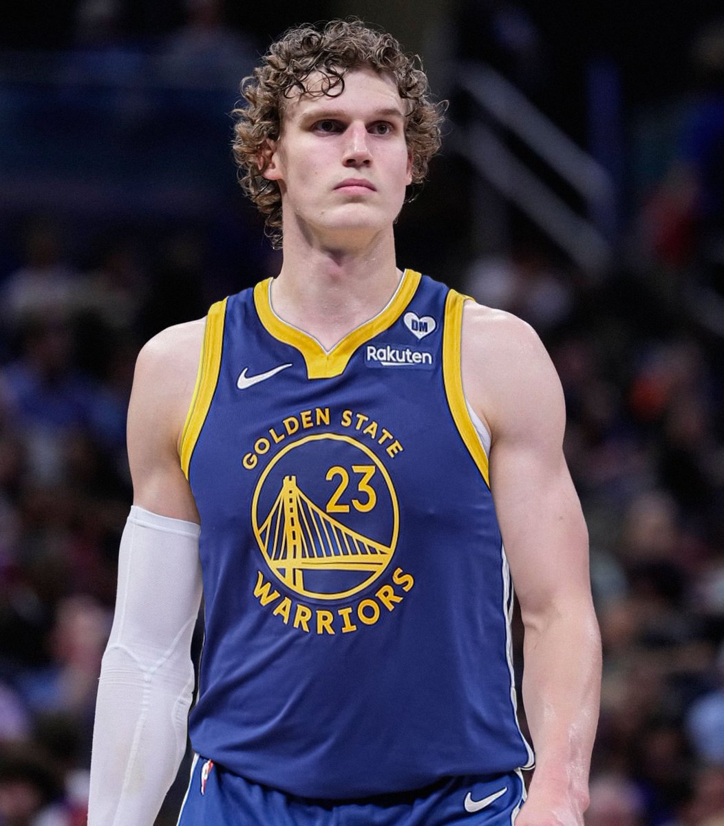 SharmsCharania's tweet photo. BREAKING: The Utah Jazz have agreed on a trade to send Lauri Markkanen to Golden State Warriors for 2 first round picks, sources tell @TheAthletic @Stadium. https://t.co/pnDFVae1aD