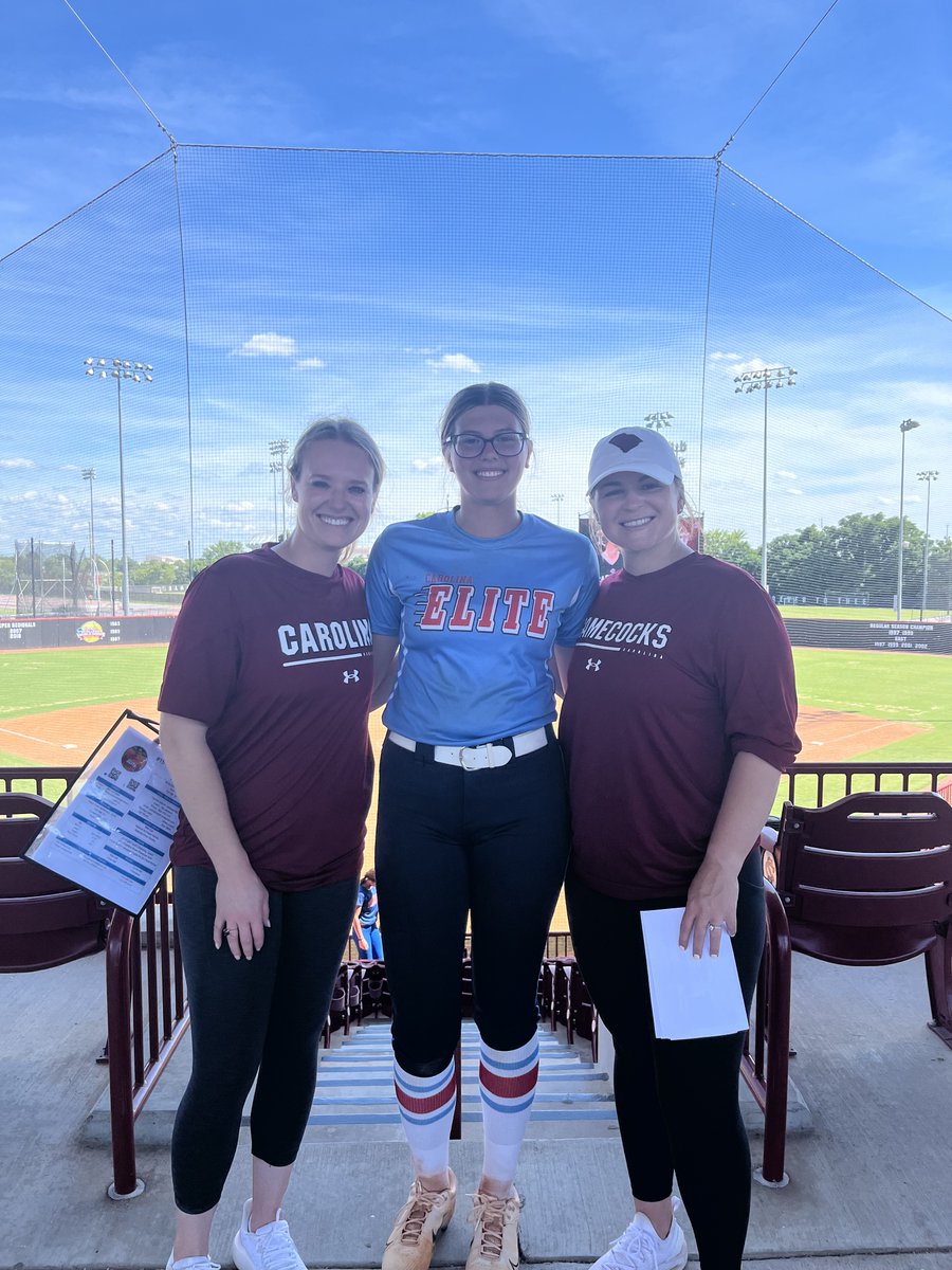 I had a great time at the <a href="/ChastainSBcamps/">Chastain Softball Camps</a> today!  Thank you <a href="/ashleychastain/">Ashley Chastain Woodard</a> and <a href="/KatieRBrowder/">Katie Rietkovich Browder</a>. Looking forward to coming back! <a href="/GamecockSoftbll/">South Carolina Softball</a> <a href="/GamecocksOnline/">South Carolina Gamecocks</a> <a href="/cj_leighton/">CJ Leighton</a> <a href="/jodydavidson/">Jody Davidson</a> <a href="/EliteSC14UNtnl/">Carolina Elite SC Jameson</a> #BeElite #GoCocks #Gamecocks 🤙