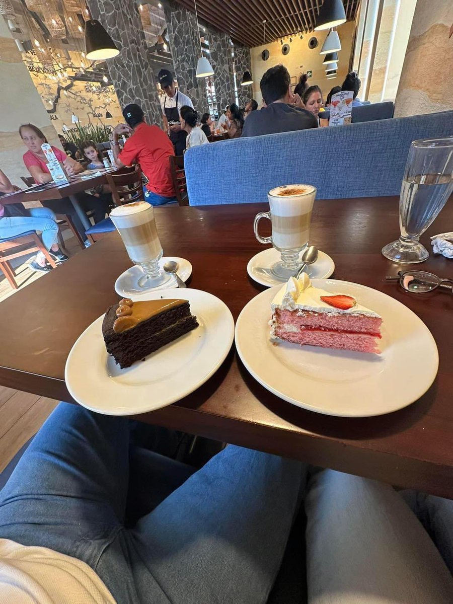 Más que novios catadores de cafeterías bonitas ❤️‍🩹