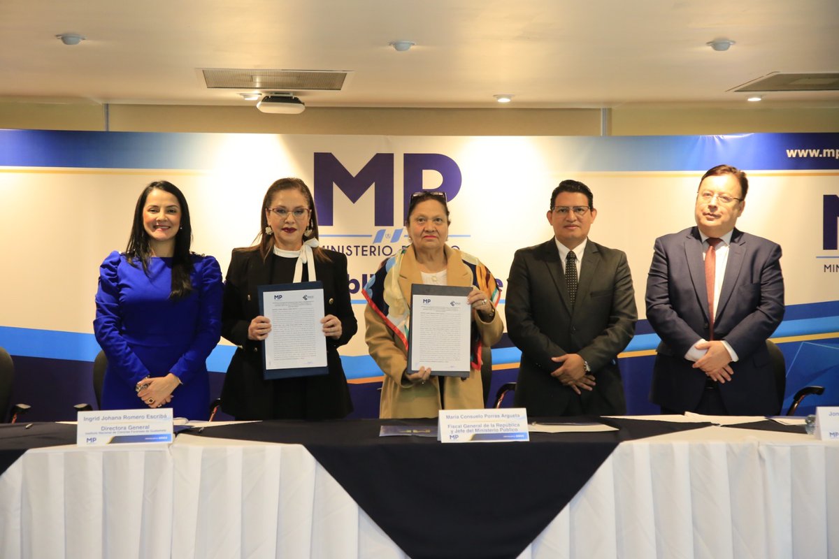 MPGuatemala_EN's tweet photo. #PMSteadfastAndStrong #INACIFHQ #Mixco #Authorities #SignAgreement
Authorities Sign Agreement for the Operation of INACIF Headquarters at the Mixco Municipal Prosecutor's Office https://t.co/n7dZuQhF9e