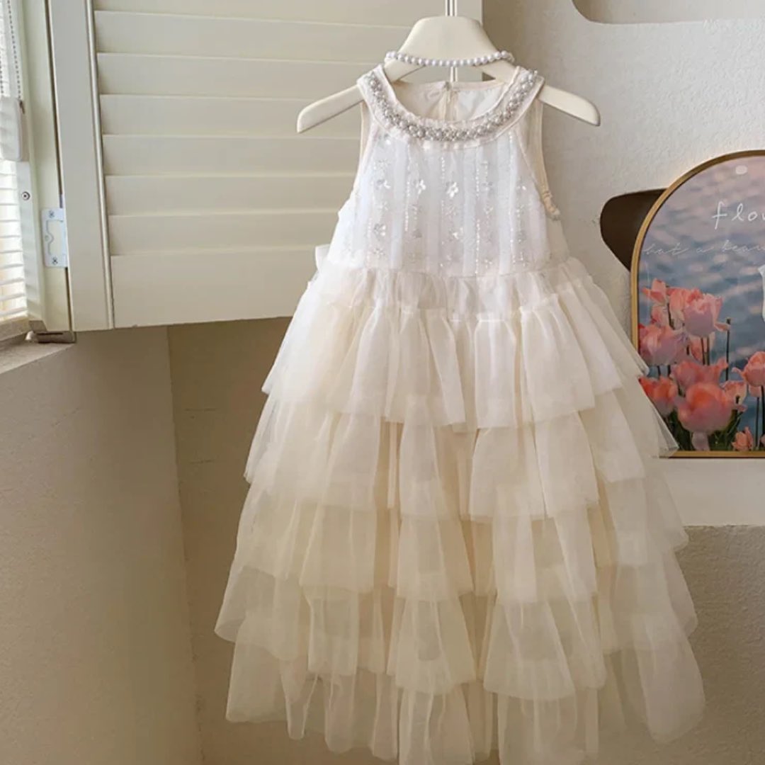 MomoriiOfficial's tweet image. Introduce your little princess to the enchanting world of fashion with our Girls Tutu Mesh Skirt! 🎀
#KidsFashion #TutuSkirt #PrincessStyle #ChildrensWear #FairyTaleFashion #GirlsClothing #FashionForKids #MagicalMoments#DressUpFun #StylishKids