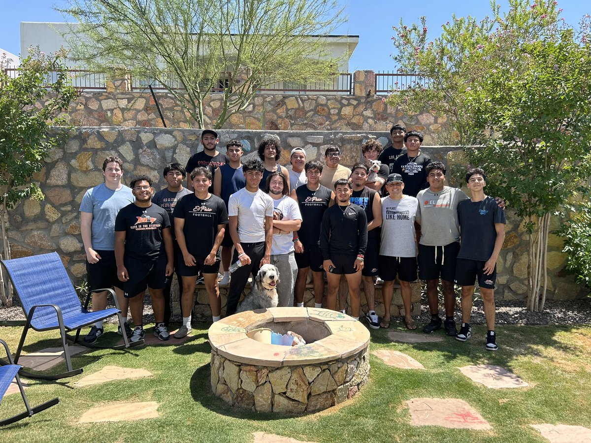 Seniors and Captains are boarding the Energy 🚌 this summer to sharpen our leadership skills for the #FAW24 season <a href="/JonGordon11/">Jon Gordon</a>

#DigIn x #FAW24 x #txhsfb