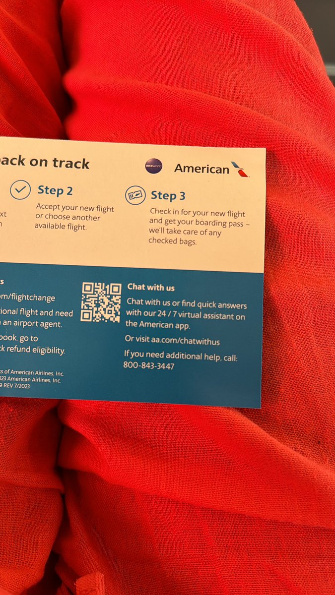 MzNovember82's tweet photo. Called the number since the desk staff couldn’t care less @americanair https://t.co/xxbBzRIdws