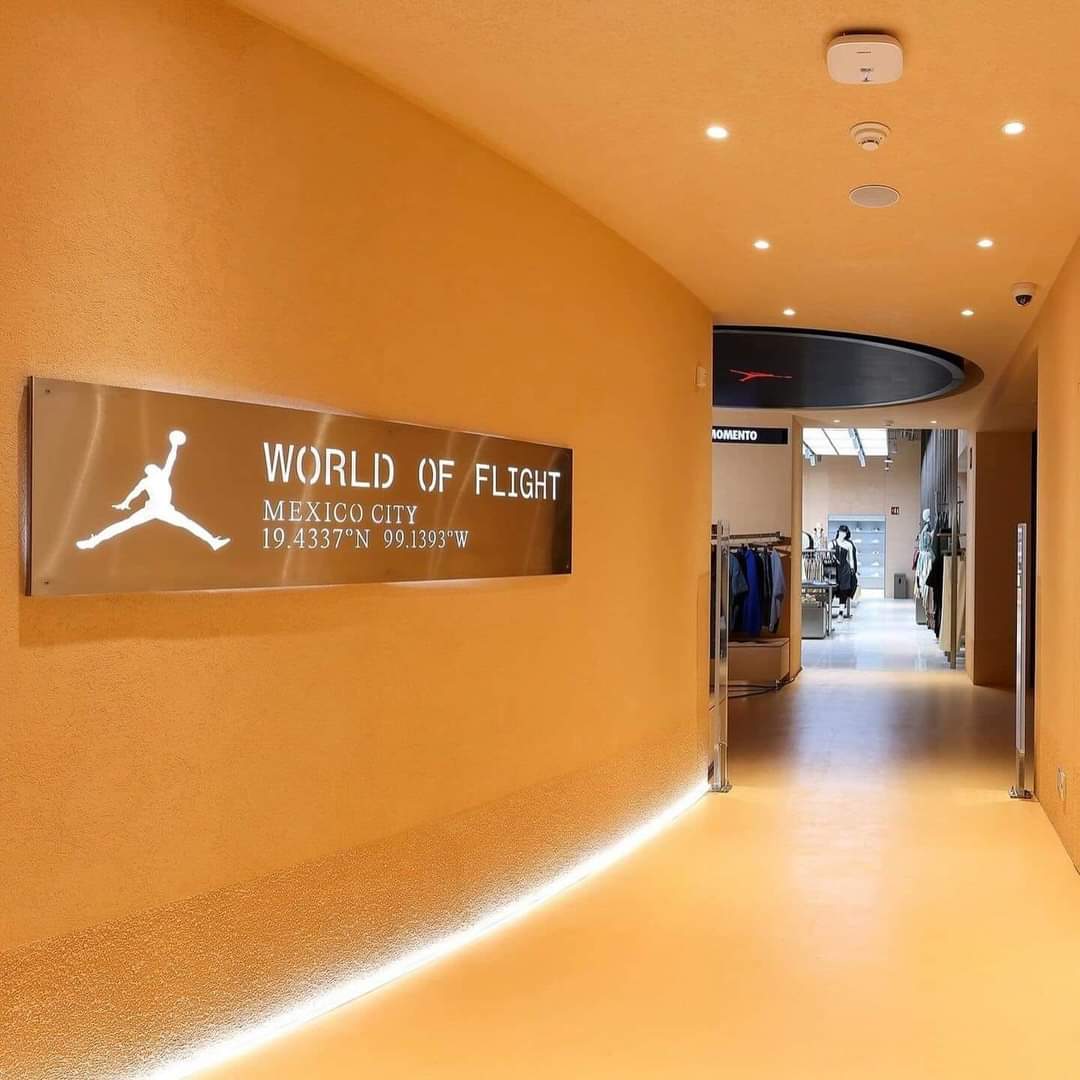 Whatsuptoluca's tweet photo. Nike y Jordan abren en México su tienda más grande de América Latina 🤩👟🇲🇽

Estará abierta al público a partir del 11 de julio de 2024.

Mas información https://t.co/nEUAnd2FD7 📲

#Nike #cdmx #ciudaddemexico #jordan #michaeljordan #tienda #moda #sneakers #jordan5 #worldofflight https://t.co/UM3vXAdFBk