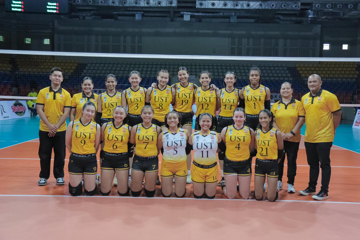 ShakeysLeague's tweet photo. Team photos -  University of Santo Tomas Golden Tigresses

#ShakeysSuperLeague #SSLNationalInvitationals https://t.co/Uh2YWU4aWX