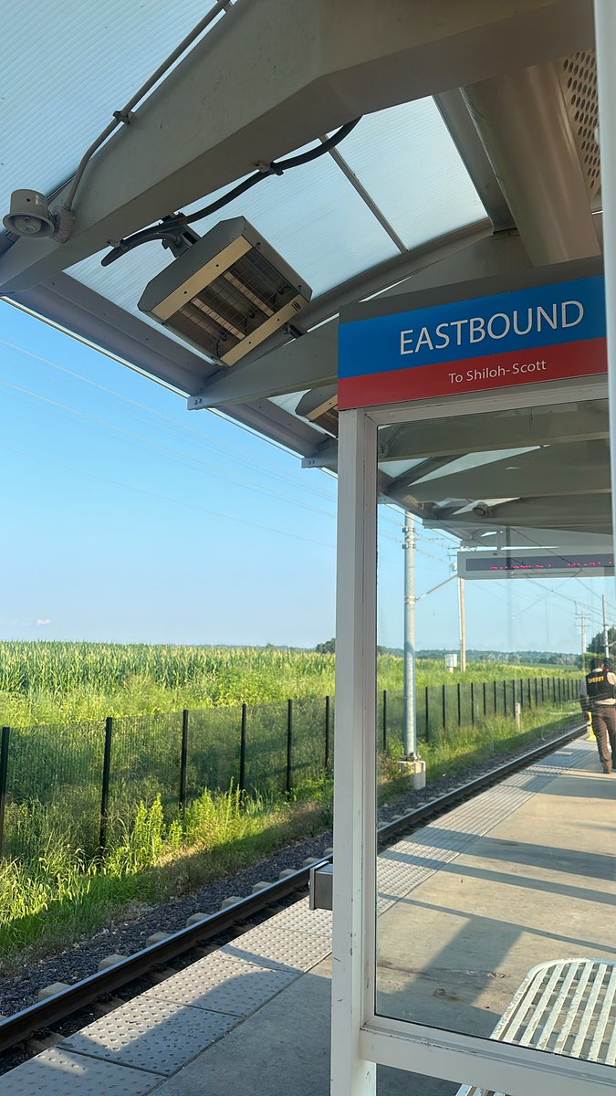 BankOnJake's tweet photo. This has to be one of the strangest light rail stations anywhere. #publictransit #trains https://t.co/ddoxRhQ2DG