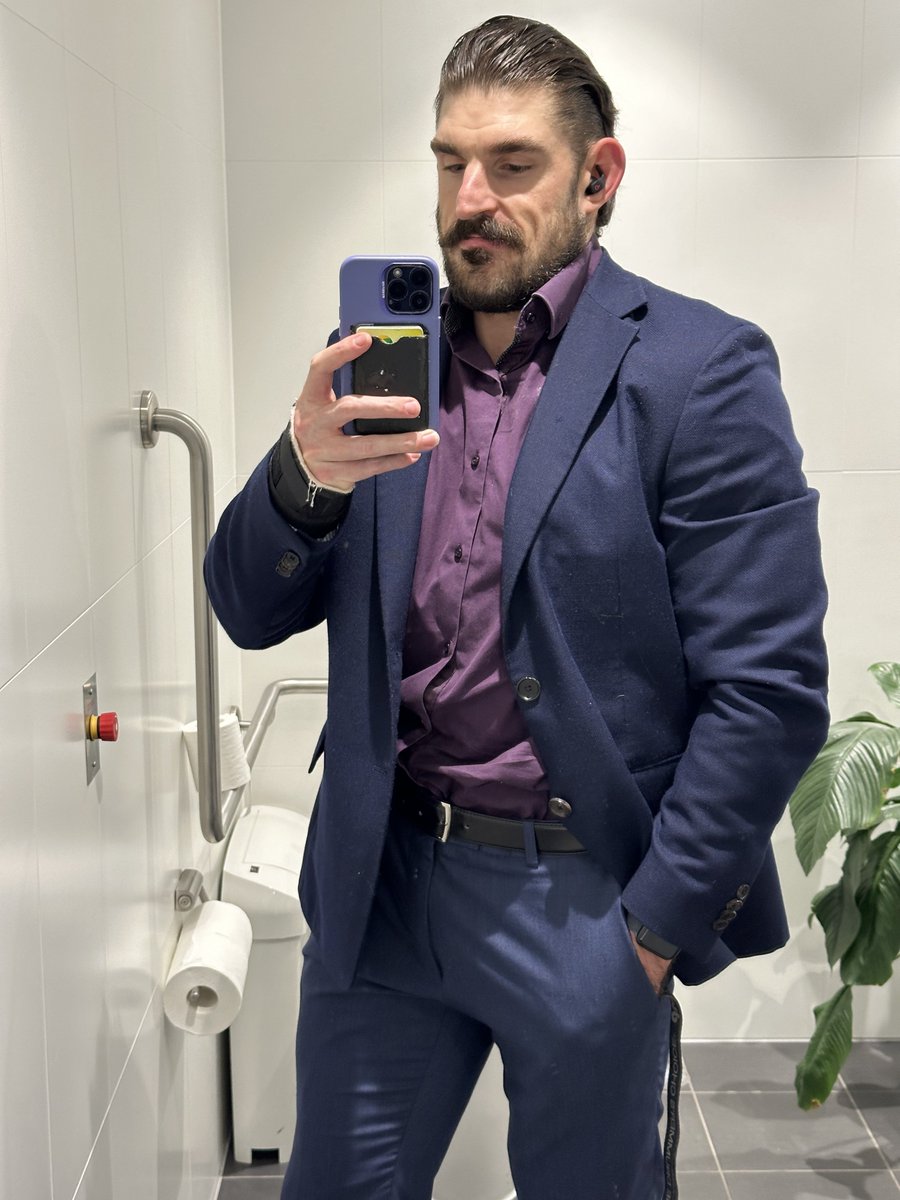 When you go from looking like an eshae to a businessman 😎😎😎😎