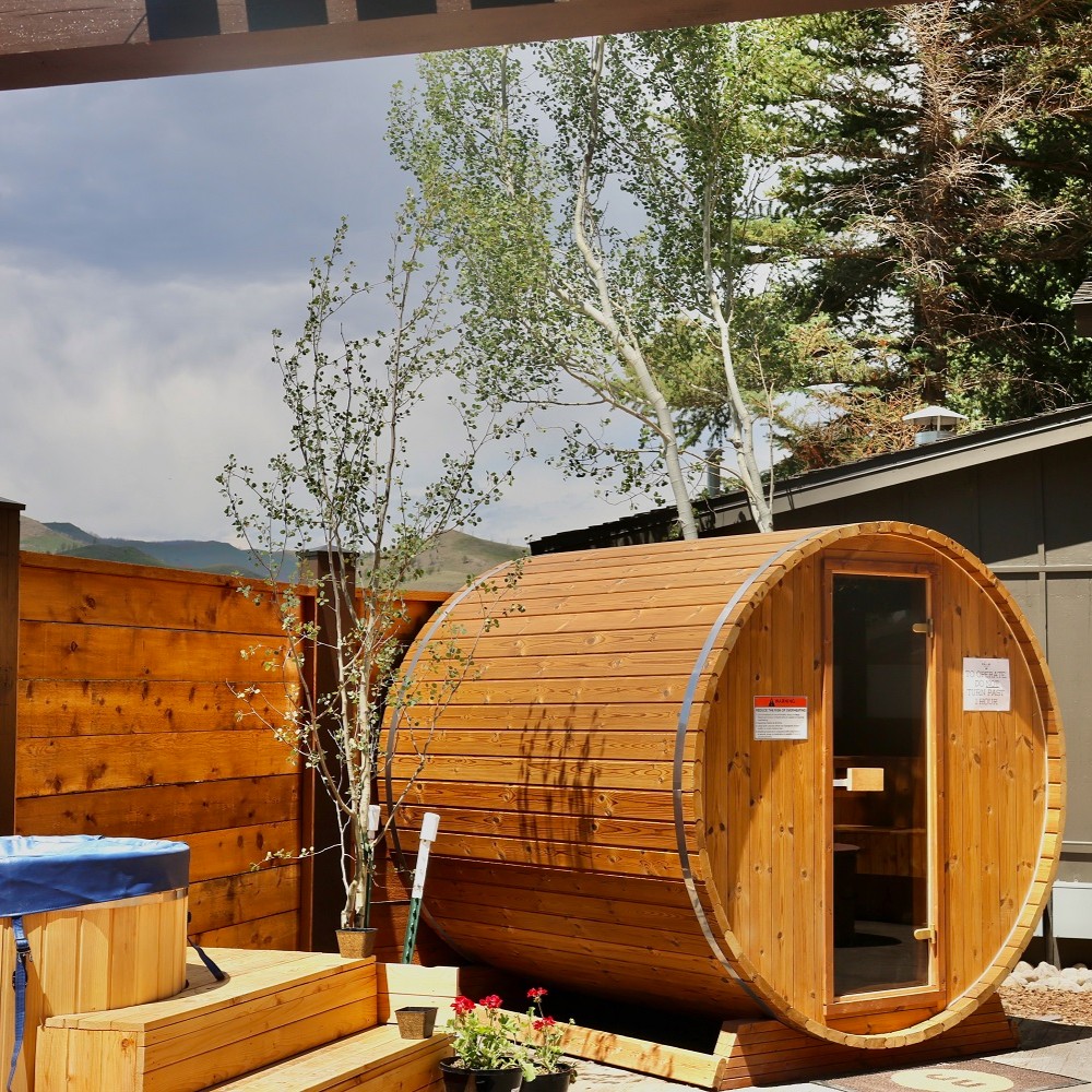 We're proud to announce the opening of the new Lazy You Hideaway! This adult-only space comes complete with a sauna, a hot tub, two cold plunges, a fire pit, and more! Make sure to indulge and relax here on your next visit.
