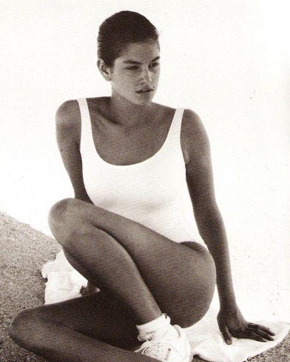 piscesvisuals's tweet photo. Cindy Crawford for Reebok. https://t.co/EipxvSYvDl