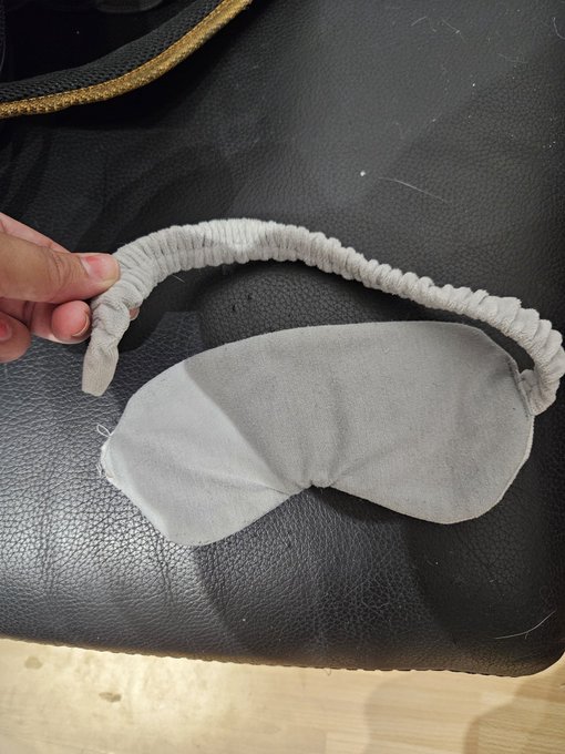 Potitange parti trop t&ocirc;t 😭 https://t.co/YugD5DEo4z<a href="/tag/stripchat"class="tags"><span>#stripchat</span></a><a href="/tag/stripchatlive"class="tags"><span>#stripchatlive</span></a>