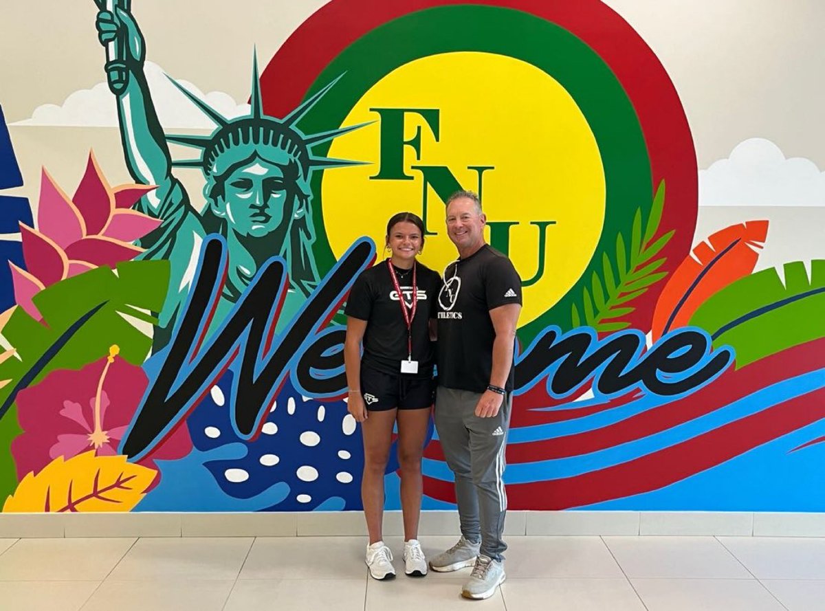 Lainie Schroeder tweet media