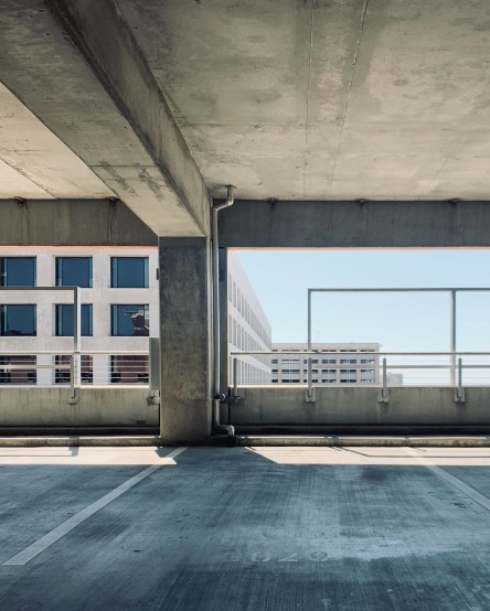 harboreast's tweet photo. 🥳Enjoy our central Baltimore location, without the stress of finding a parking spot.🅿️
Harbor East offers a selection of safe and convenient parking garages, digitally metered street parking, and restaurant and hotel valet services to make navigating our neighborhood a breeze.🚗 https://t.co/B4eHlZ8iuc