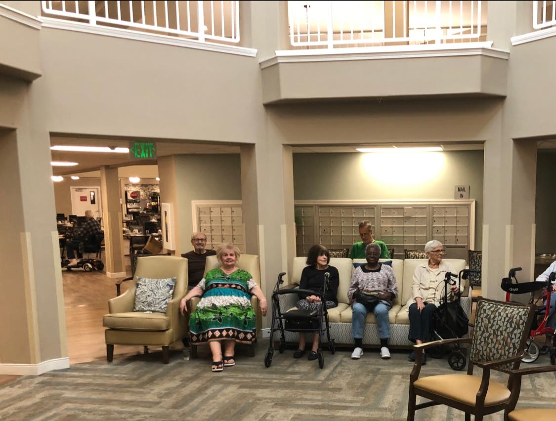 rayedenmagic's tweet photo. A few pics from yesterday's senior community show. If your community is interested in a bit of magic for your residents give me a call or email me.
#rayedenmagician #rayedenmagic #magicshow #seniorcommunity #seniorcommunities #southfloridamagician #southfloridamagic https://t.co/TQeYB3tDvc