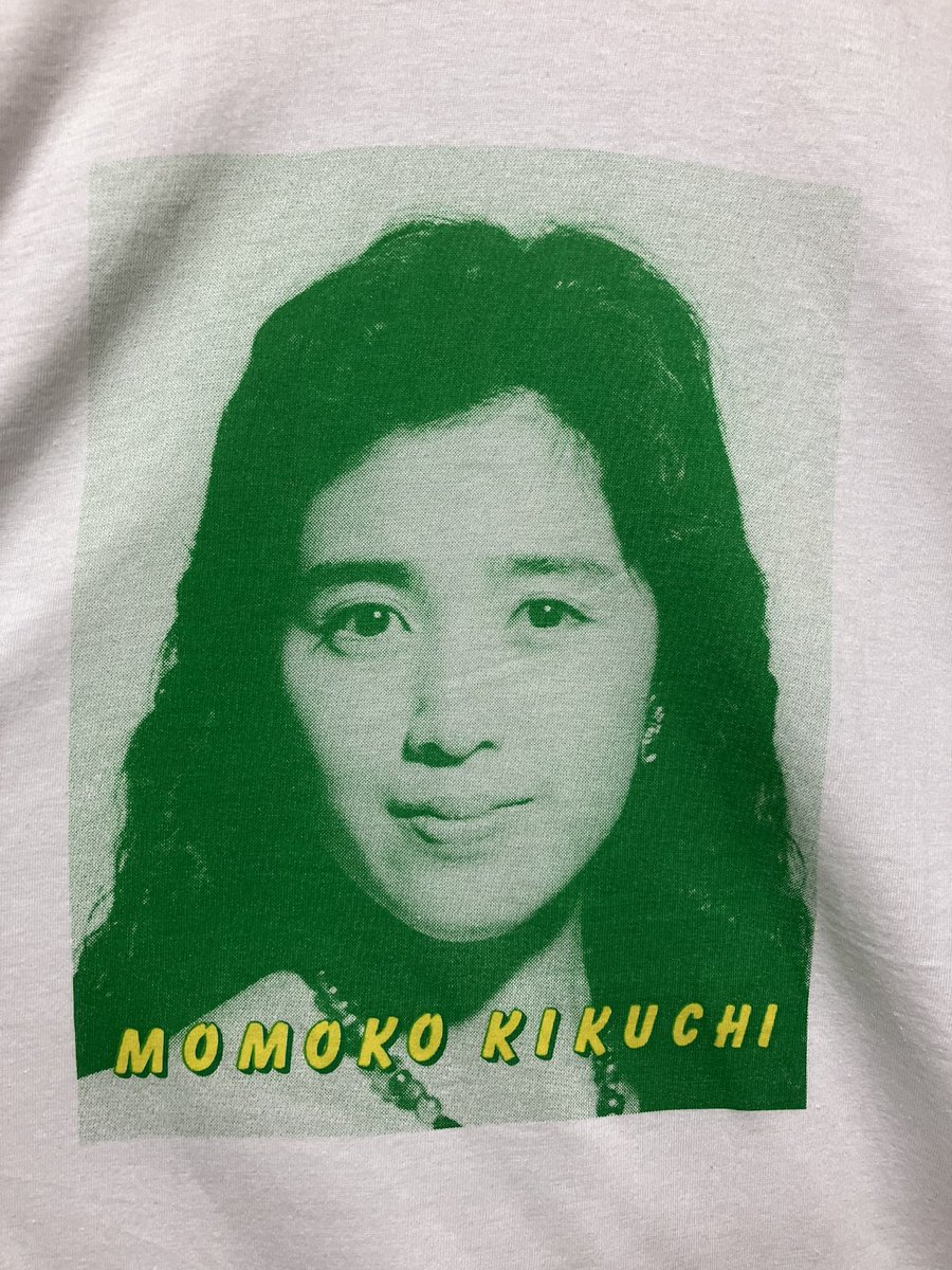 slap_multiroom's tweet photo. 【70s専門古着屋 柊-Hiragi- ✖︎ 古着屋PALS TOKYO】
ポップアップ出品商品

80s 菊池桃子Tシャツ
size:about L
¥9,500 taxin
—
#菊池桃子　#昭和歌謡　#昭和アイドル
#80sアイドル　#70sスタイル
#70s好きな人と繋がりたい #昭和レトロ
#70s古着　#80s古着 https://t.co/pOXUFLkX0A