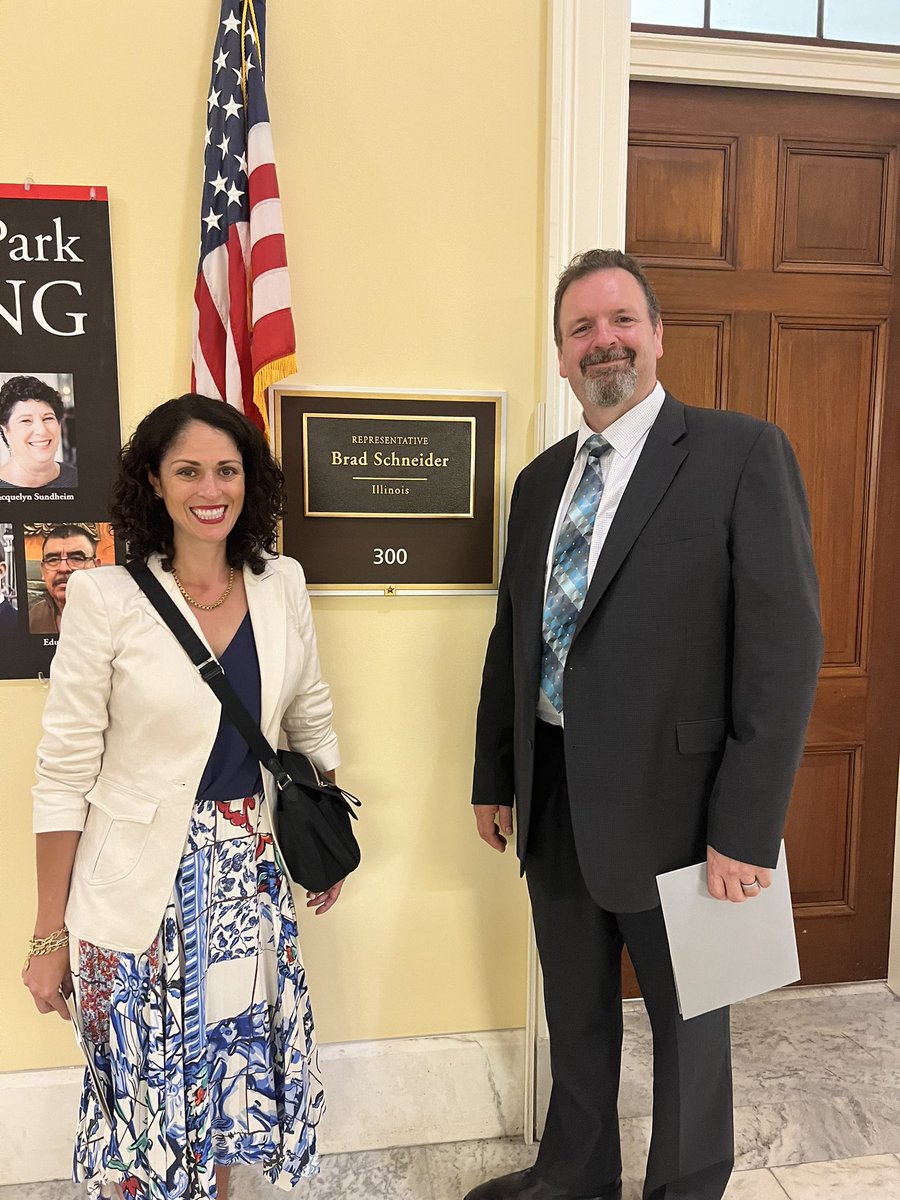 Dr. Monica Schroeder, pHCLE, NIU & DePaul alumna tweet media