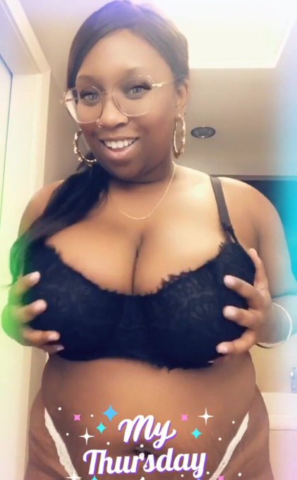 📢Introducing my new video!🎥  🤩 If You Didnt Already Know, This Is What I Do When Im Alone. 🤩  👉https://t<a href="/tag/bra"class="tags"><span>#bra</span></a><a href="/tag/solo"class="tags"><span>#solo</span></a>