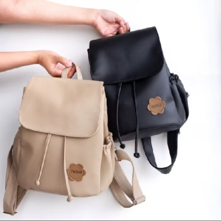 smgtcmiw725's tweet photo. Ransel ini jadi backpack andalanku buat main. Karena bahannya enak, nyaman di pundak, muat banyak, tapi tetap lucu! Harga affordable kok. Sabii juga dibawa ke kantor jadi tas kerja
🌷https://t.co/q7Qj1nunfu
🌷https://t.co/yvl32sN3aT
#tas #ransel #taskerja #backpack #zonauang https://t.co/UXDrcuOtKZ