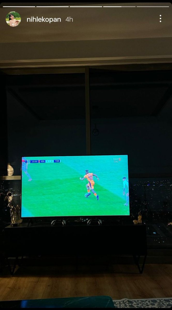 JhenyVe's tweet photo. @ysa_invasion See the difference 😉
Take note, you can watch the match again there is a record. 🤦♀️
#scripted #late #werenotstupid https://t.co/XqPvsnqxjm