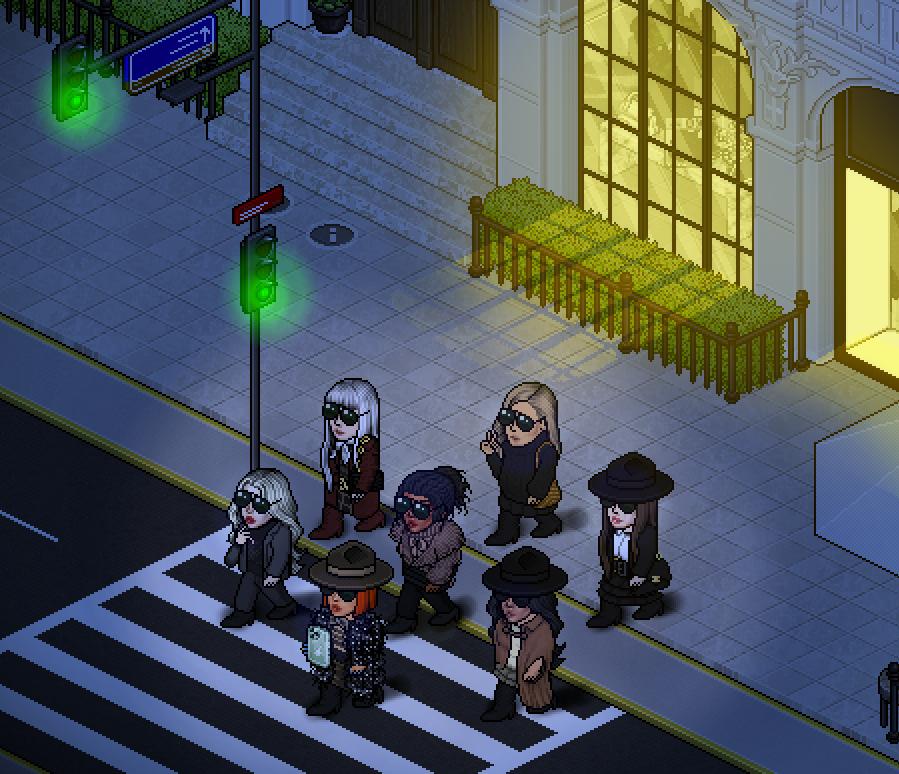 hit the streets, city beat I know what you want,
talk to me softly, French restaurant  🇫🇷🌃 
#HFIxFEMME #HFIxADIDAS