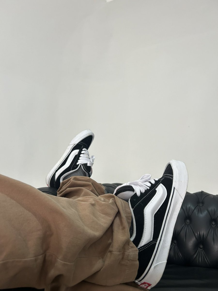 leomartinello's tweet photo. Sou #teamvans https://t.co/Ngsx6U4uoJ
