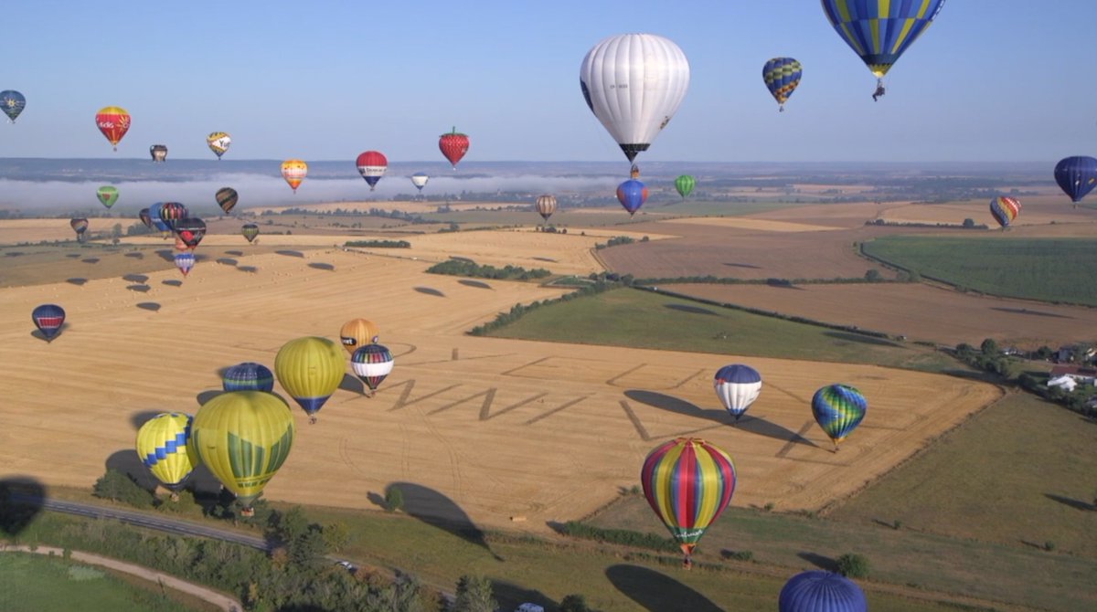 moselle_tv's tweet photo. Après l'échec de la vente du #GrandEstMondialAirBallons, un tout nouveau rassemblement de montgolfières prend place à #Chambley sous le nom d'#Enenvol. 
Désormais gérée par le Groupe ABC, la première édition se tiendra du 25 juillet au 3 août 2025. https://t.co/fSr9nOOZjk
