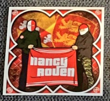 1jour1stick's tweet photo. Un #StickAmitie dans la nouvelle série #RF12 Rouen avec leurs potes de Nancy #SaturdayFC https://t.co/ZHnGrPktGJ