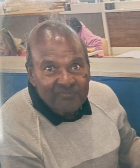 TrueCrimeUpdat's tweet photo. #MISSINGPERSON UK - Ben, 80
MISSING FROM: #Derbyshire
LAST SEEN: in the #Derbion shopping centre in #Derby Wednesday 10th July around 5pm
APPEARANCE: Asian origin, clean shaven, bald head
LAST SEEN WEARING: grey jumper, black polo shirt, blue trousers, shopping trolley
🙏 https://t.co/GkGDTDpM3G