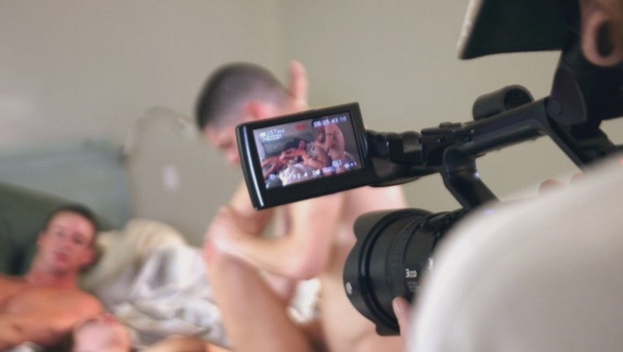 castingxhdf's tweet photo. Recrutement pour casting de réalisations des films adultes,
Il est recherché de toute urgence dans le haut de France (hommes et femmes) sérieuses ayant une passion pour le sexe pour la réalisation et des tournages de film pornographique à visage caché ou ouvert selon votre choix. https://t.co/i9VJZDPeFh