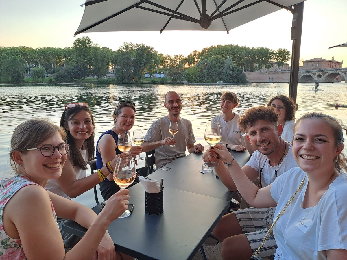 MBP 2024 (@mbp_2024) on Twitter photo Last night was Young Researcher's Evening at <a href="/MBP_2024/">MBP 2024</a>. PhD students and PostDocs had the opportunity to discuss informally with some senior researchers including @olivier_seneque <a href="/elena_pazosch/">Elena Pazos</a> <a href="/Peacock_Group/">Anna Peacock</a> while having tapas and drinks on the banks of the Garonne. Last night was Young Researcher's Evening at <a href="/MBP_2024/">MBP 2024</a>. PhD students and PostDocs had the opportunity to discuss informally with some senior researchers including @olivier_seneque <a href="/elena_pazosch/">Elena Pazos</a> <a href="/Peacock_Group/">Anna Peacock</a> while having tapas and drinks on the banks of the Garonne.