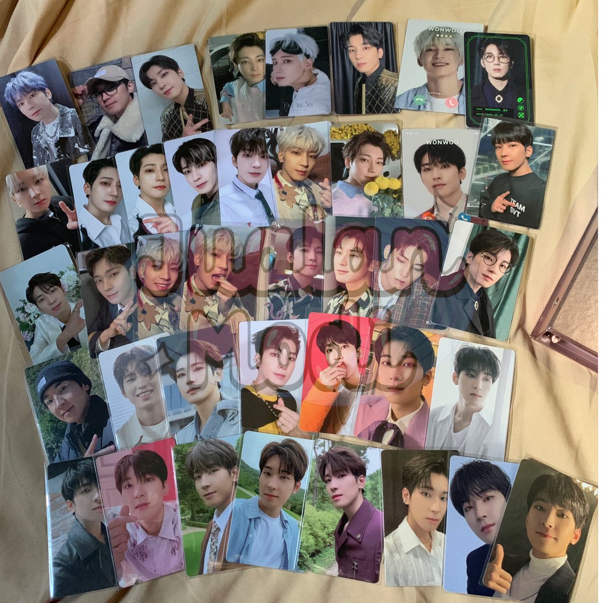 wcogyu's tweet photo. jd ini sisa koleksian aku huhu prefer yg bisa take separohnya/take all sekalian https://t.co/uzRjJk5xMO