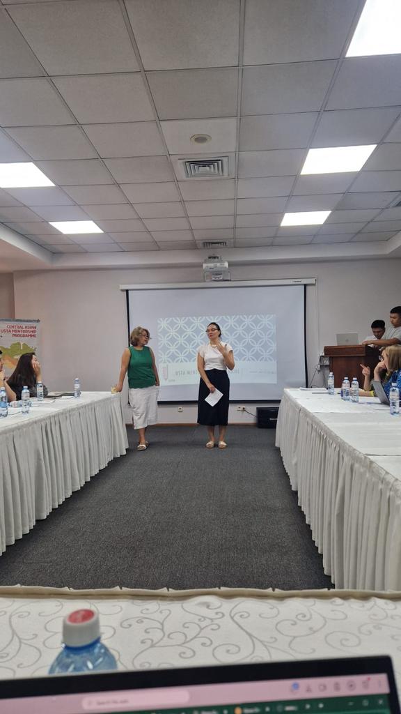 AsselTutumlu's tweet photo. Day 1 of our USTA Mentorship Workshop in Almaty ❤️ featuring amazing participants and our lecturers @CreativeCorazon @ranokhonim and @magdagul Truly grateful for being part of this group https://t.co/yhmwCgWEdZ