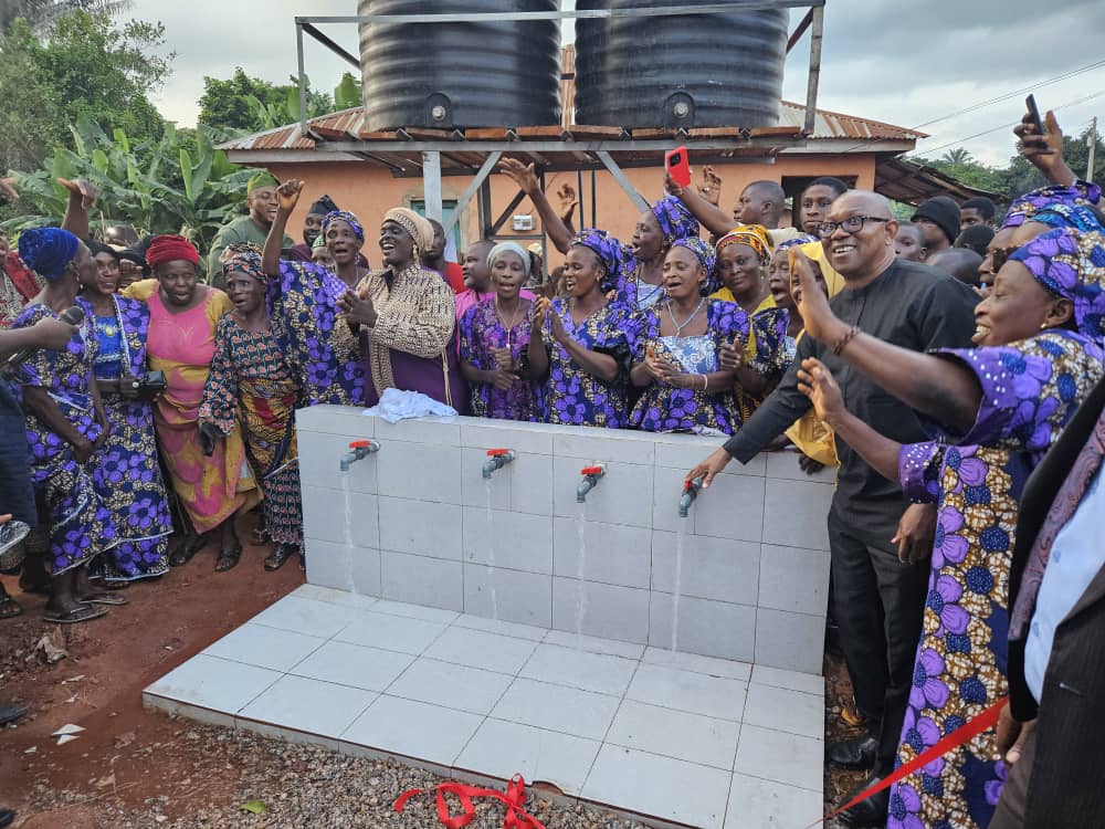 Commissioning of Borehole in Adum-Ogugu Community

In furtherance to my  commitment to contributing to a better society, I also commissioned a borehole project in Adum-Ogugu Community, Olamaboro Local Government Area, Kogi State.