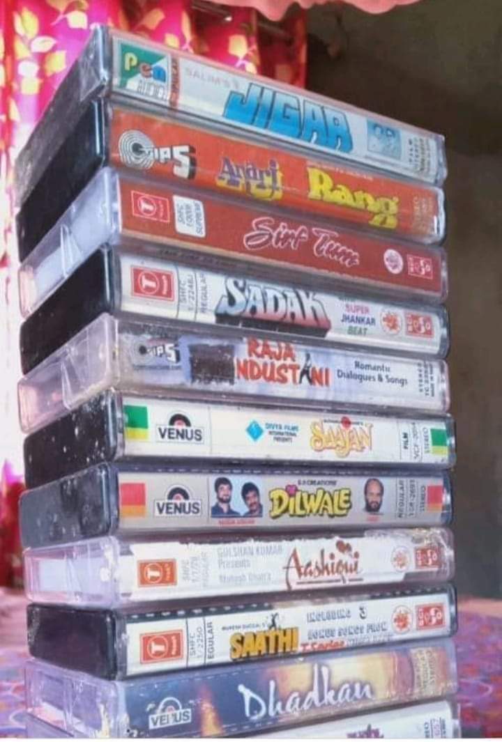 MyIdolAnna's tweet photo. 90s Kai super Hit Movies And Songs
My Favourite Iz #Dhadkan #Dilwale #Sirftum #Sadak #Rajahindustani
#Sajan #JIGAR #Anari #Rang #Ashique #saathi
Melodious Songs
@SunielVShetty Dhadkan and Dilwale https://t.co/nUc4BKqzxq