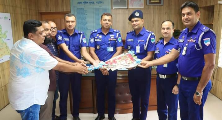 কালিয়া সার্কেলের নতুন এএসপিকে এসপি মেহেদী হাসান’র শুভেচ্ছা